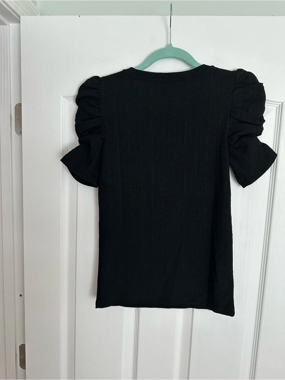 LOFT NWOT Black Puff Sleeve Ribbed Knit Top